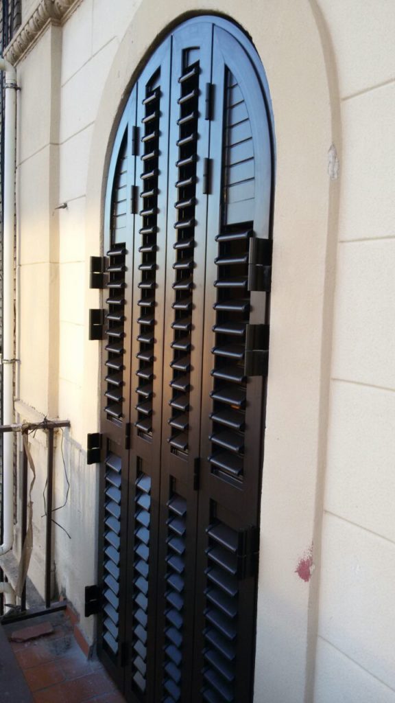 Mallorquina en Aluminio de medio punto